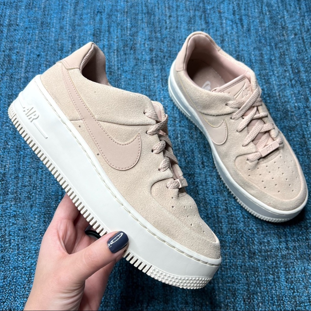 Nike Air Force 1 Sage Low Sneakers in Particle Beige/Pale Pink